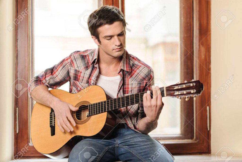 What Types of Photos Get the Most Likes on Hinge?